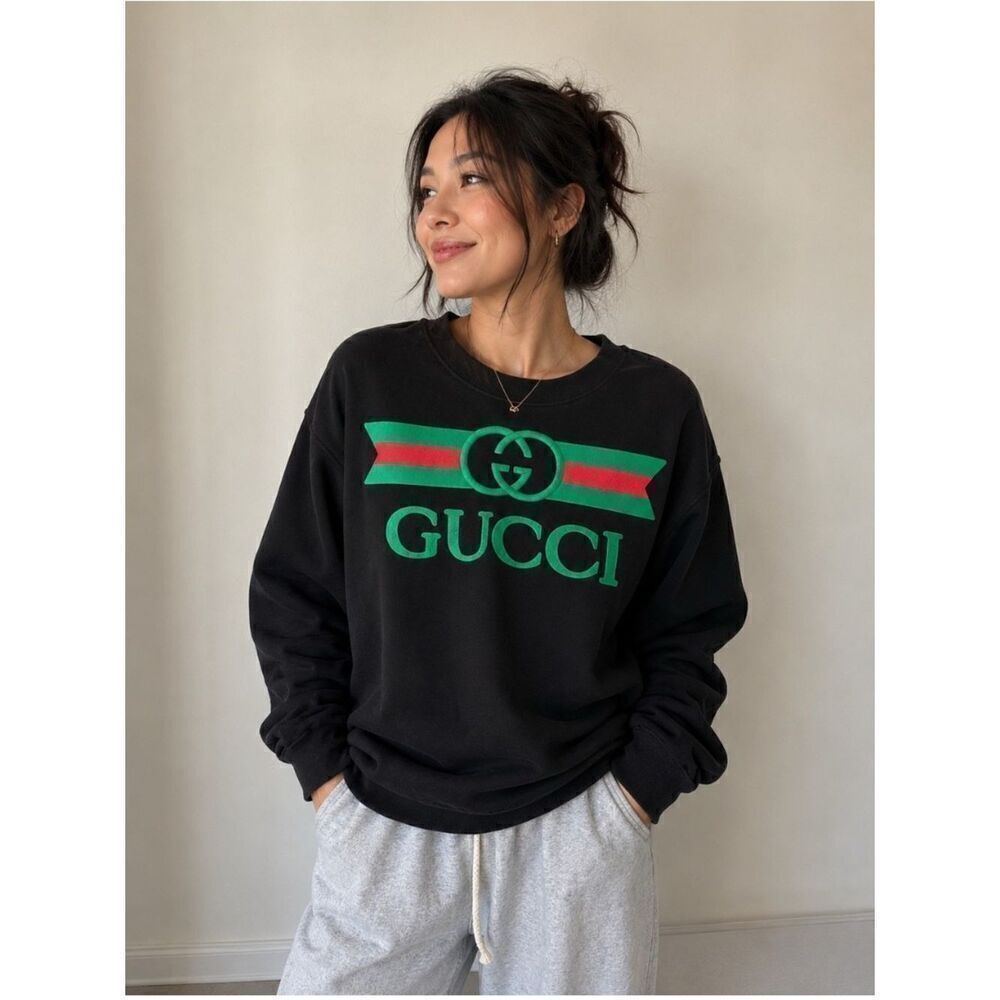 Gucci Authentic Sweater with Green & Red Logo Stripe & Interlocking GG Logo.